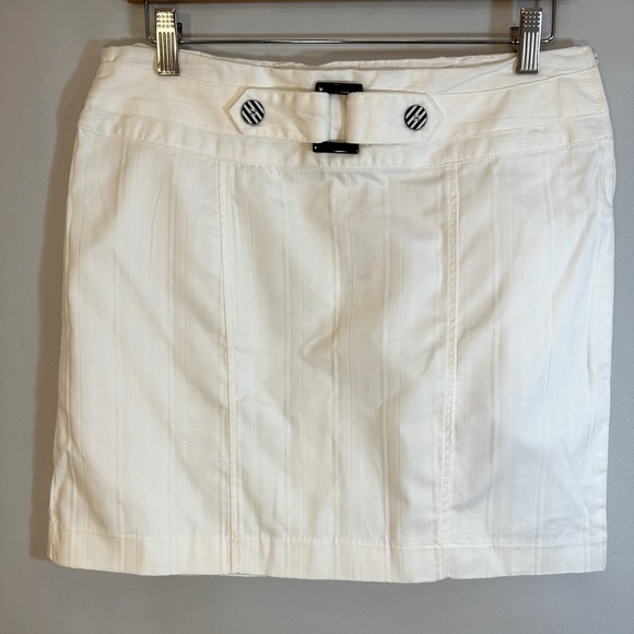 MKM Designs Womens Mini Skirt Size 7/8 White Cotton Buttons Buckle Strap Accents - Picture 8 of 8